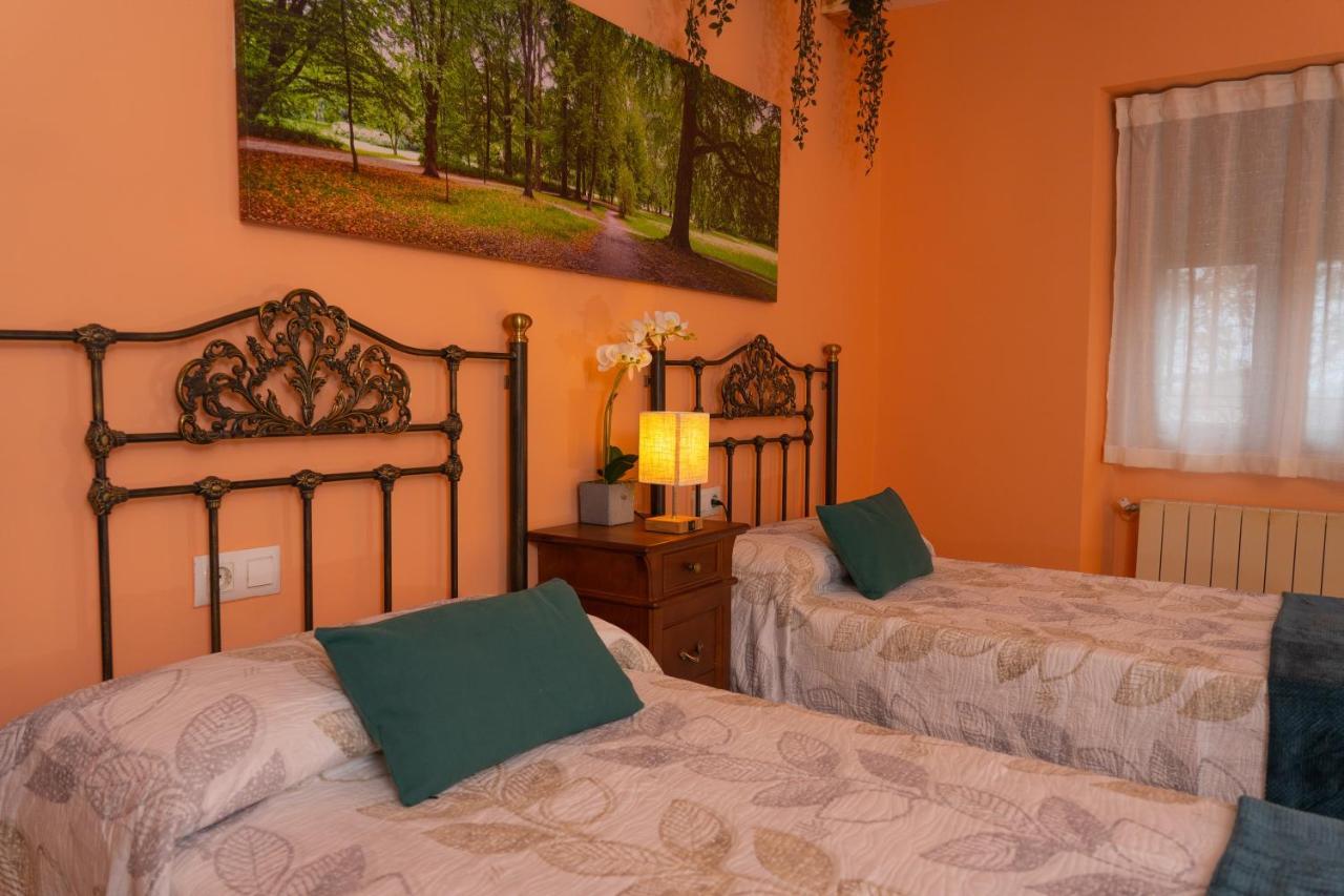 Villa La Casa De La Abuela Mari Trescasas Esterno foto