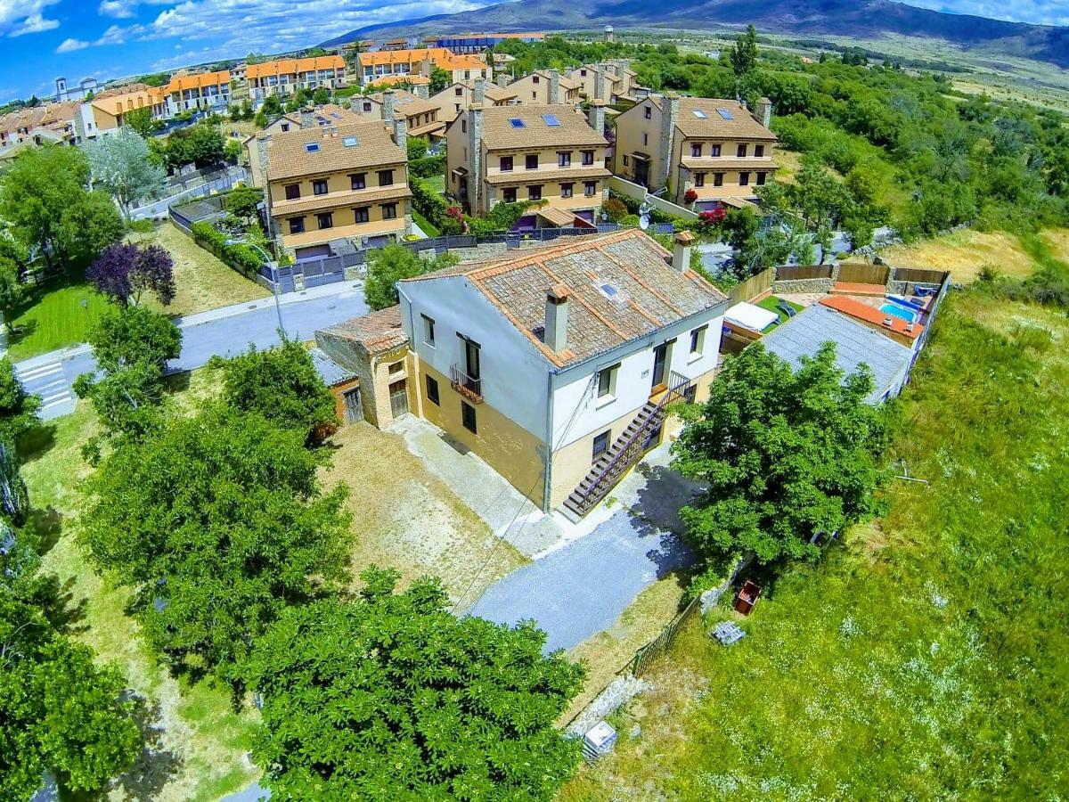 Villa La Casa De La Abuela Mari Trescasas Esterno foto